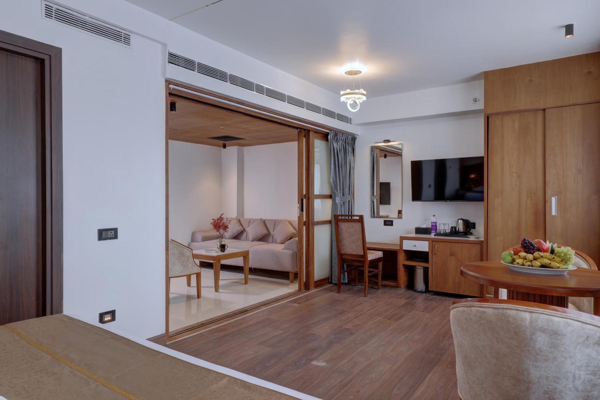 Hotel Cordial Sopanam Thiruvananthapuram Esterno foto